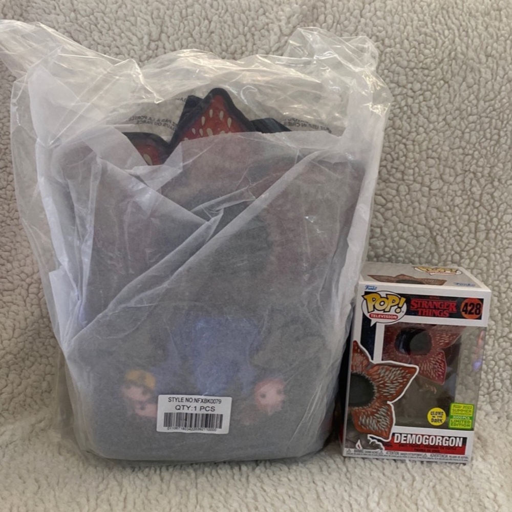 Stranger Things Season 4 Demogorgan Funko Backpack Loungefly Set SDCC 2022 - Picture 2 of 11
